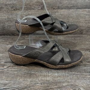 Merrell Sundial Cross Sandal Women's 11 Antique Brass Leather Wedge Heel Slide